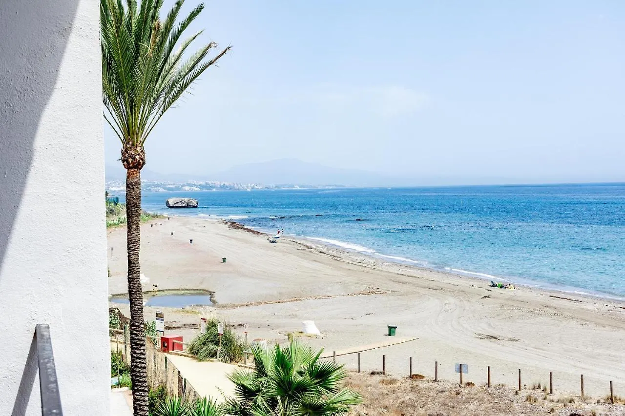 Lap- 3 Bed Apartment On The Beach. Families Only Casares