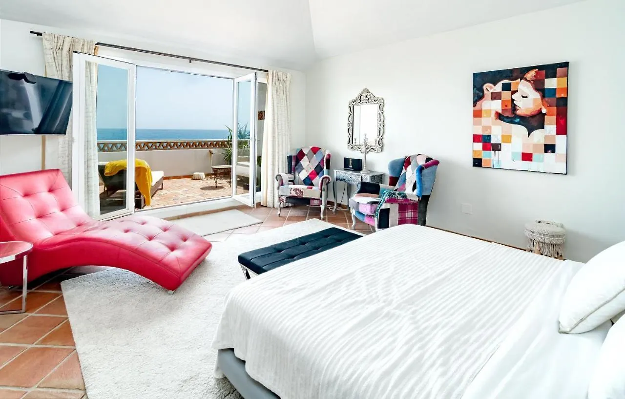 Lap- 3 Bed Apartment On The Beach. Families Only Casares Ισπανία