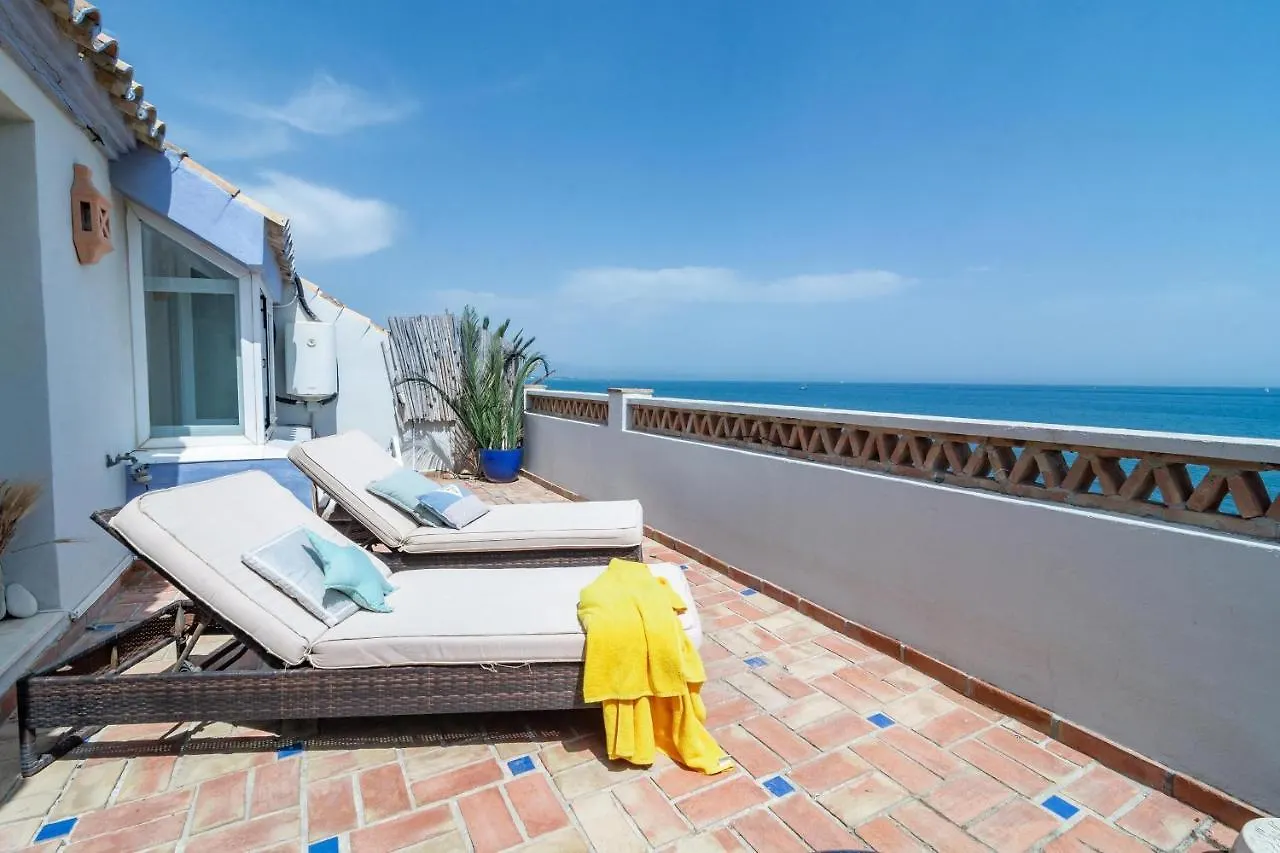 Lap- 3 Bed Apartment On The Beach. Families Only Casares